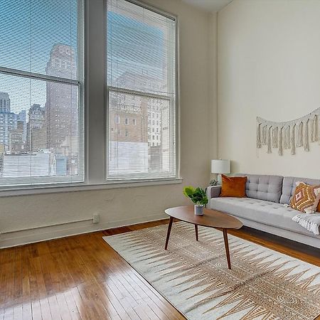 Frontdesk I The Cosmopolitan Apts Philadelphia Appartamento Esterno foto